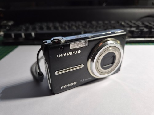 Fotocamera digitale compatta